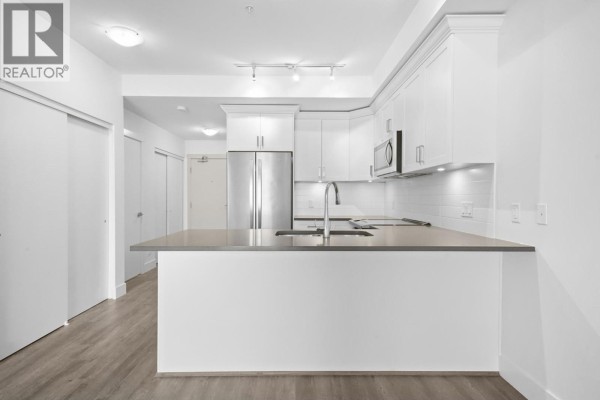304 2436 Kelly Avenue, Port Coquitlam, BC V3C1Y4 Photo 5