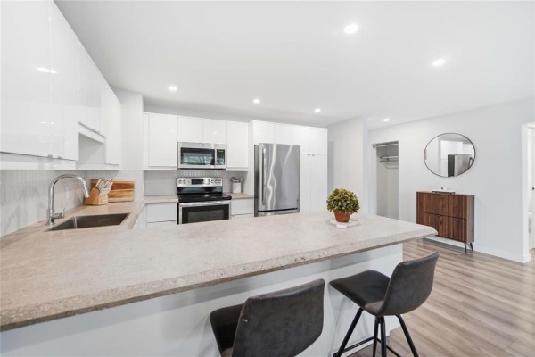 304 365 Wellington Crescent, Winnipeg, MB R3M3T4 Photo 4