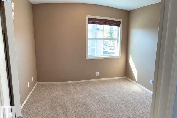 Kitchen - #304 4102 50 Av, Drayton Valley, AB T7A0A3 Photo 3