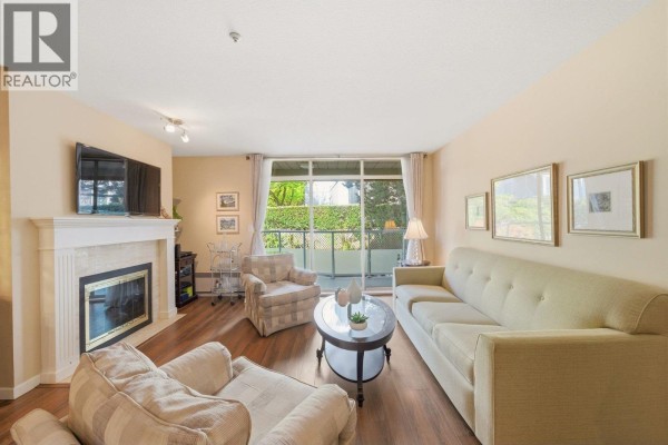 304 48 Richmond Street, New Westminster, BC V3L5P4 Photo 4