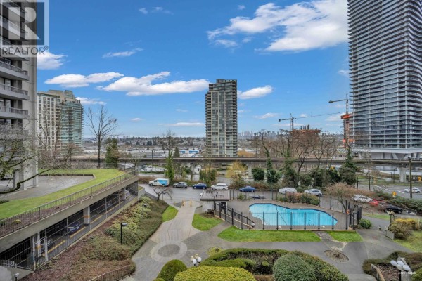 304 4941 Lougheed Highway, Burnaby, BC V5B4S6 Photo 4