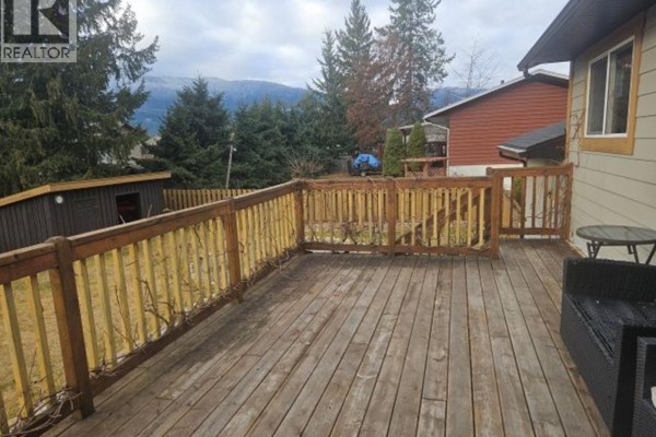 Bedroom - 304 5th  Nw Street, Nakusp, BC V0G1R0 Photo 4