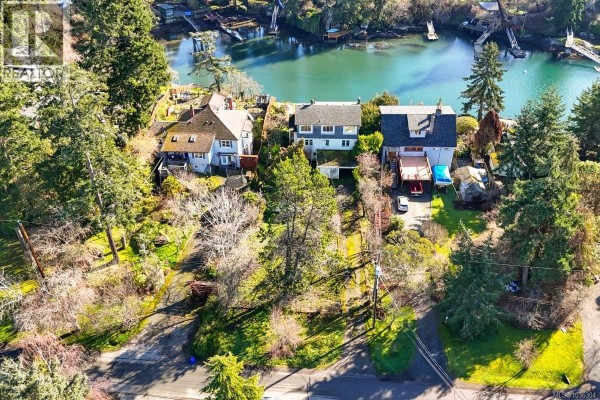 304 Bessborough Ave, View Royal, BC, photo 2