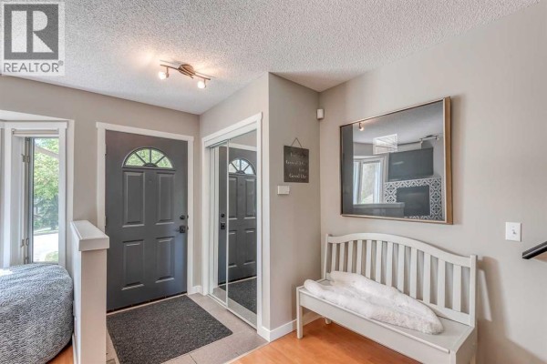 Kitchen - 304 Christie Park Mews Sw, Calgary, AB T3H3G9 Photo 4