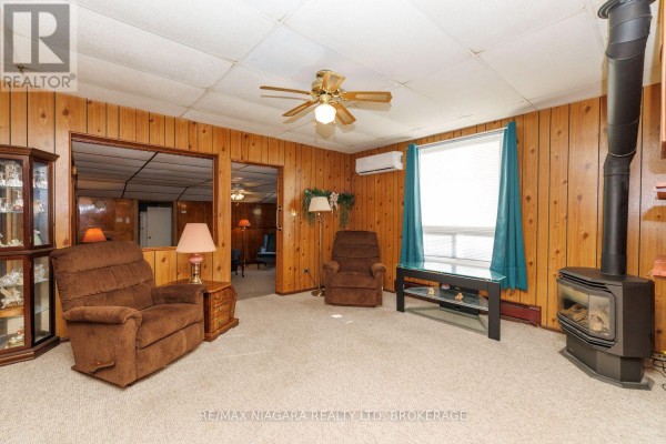 Bathroom - 304 Jarvis Street, Fort Erie, ON L2A2S8 Photo 4