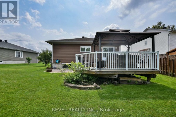 Primary Bedroom - 304 Jv Bonhomme Boulevard, Timmins, ON P4P1H5 Photo 3