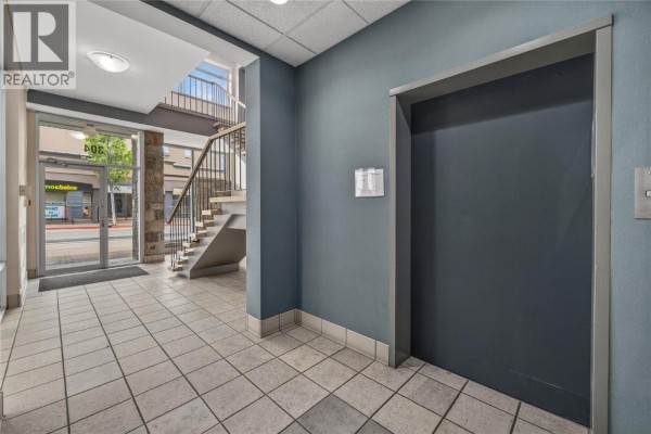 304 Martin Street, Penticton, BC V2A5K4 Photo 4