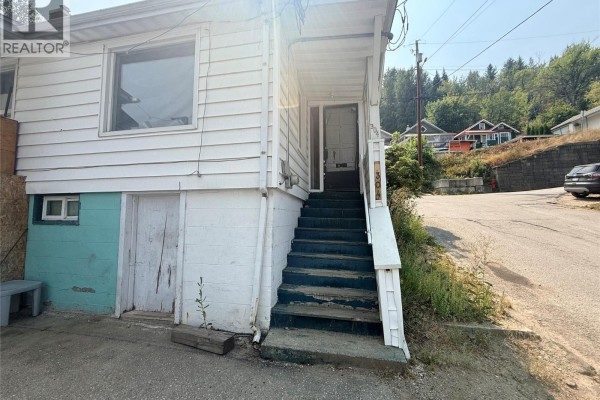Storage - 304 Mcanally Street, Trail, BC V1R3R4 Photo 4