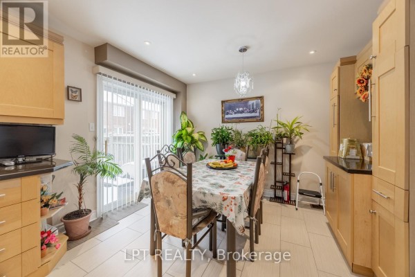 3040 Bentley Drive, Mississauga, ON, photo 3