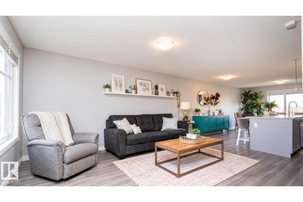 3040 Checknita Wy Sw, Edmonton, AB, photo 2