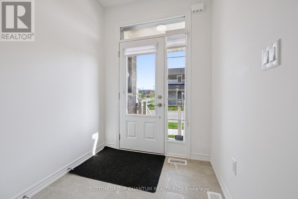 3040 Robert Lamb Boulevard, Oakville, ON, photo 3