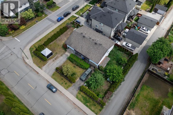 3040 Wellington Street, Port Coquitlam, BC V3B3X1 Photo 5
