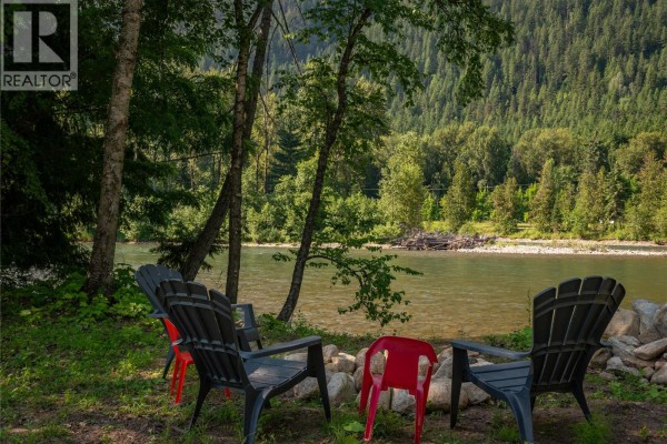 3045 Bower Road, Slocan Park, BC V0G2E0 Photo 3