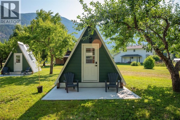 3045 Bower Road, Slocan Park, BC V0G2E0 Photo 4