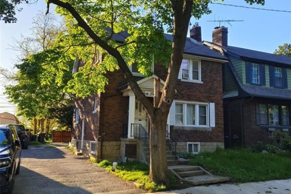 3046 Alexander Unit# Upper, Windsor, ON, photo 2