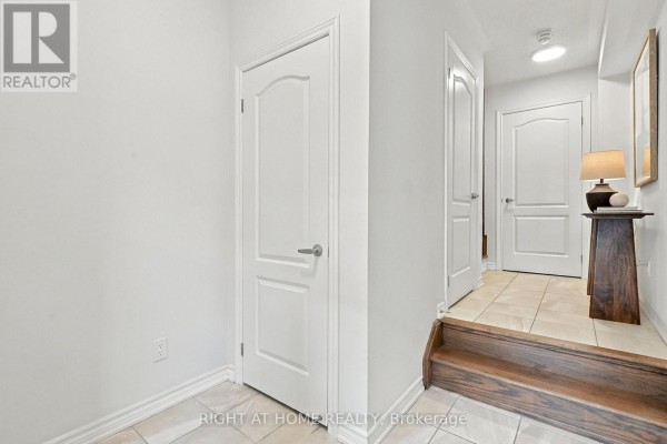 Primary Bedroom - 3048 Blacktusk Common, Oakville, ON L6H0R9 Photo 4