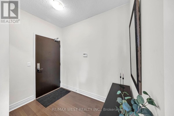 Primary Bedroom - 304f - 8130 Birchmount Road, Markham, ON L6G0E4 Photo 4