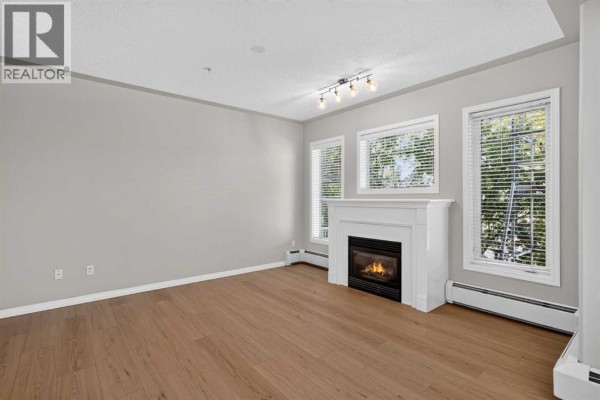 Bedroom - 305, 2416 Erlton Street Sw, Calgary, AB T2S3B7 Photo 4