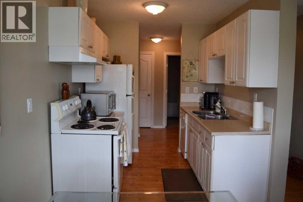 305, 4904 54 Street, Red Deer, AB T4N2G8 Photo 5