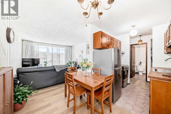 Dining room - 305, 635 57 Avenue Sw, Calgary, AB T2V0H5 Photo 3