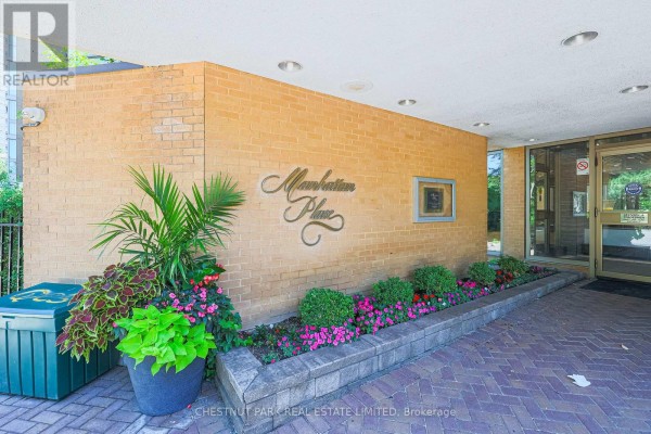 305 - 131 Beecroft Road, Toronto, ON, photo 2