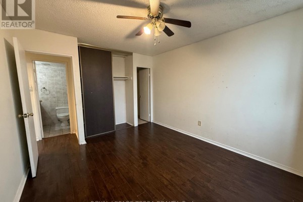 305 - 1615 Bloor Street E, Mississauga, ON L4X1S2 Photo 3