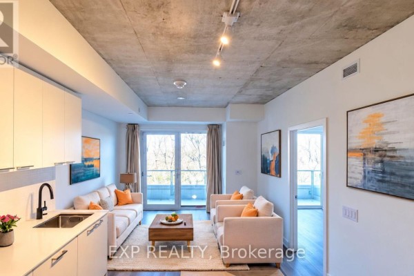 305 - 1808 St Clair Avenue W, Toronto, ON M6N0C1 Photo 4