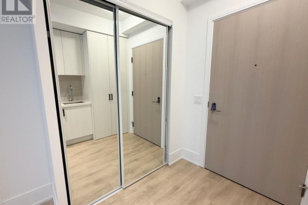 305 - 2450 Bloor Street, Toronto, ON M6S0A9 Photo 3