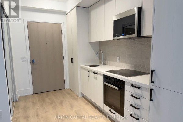 305 - 2450 Bloor Street, Toronto, ON M6S0A9 Photo 4