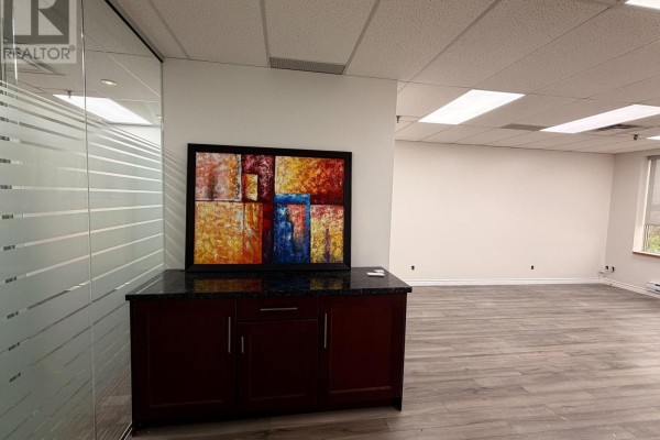 305 - 2750 14th Avenue, Markham, ON L3R0B6 Photo 4