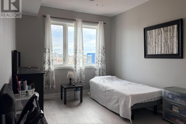 Bedroom 2 - 305 - 299 Cundles Road E, Barrie, ON L4M0K9 Photo 5