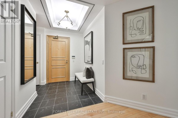 Primary Bedroom - 305 - 38 Avenue Road, Toronto, ON M5R2G2 Photo 4