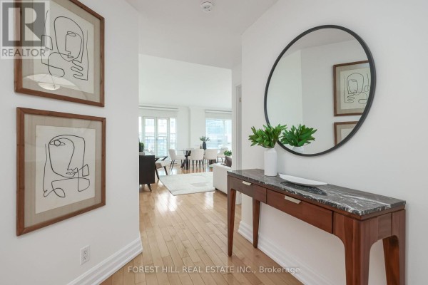 Bedroom 2 - 305 - 38 Avenue Road, Toronto, ON M5R2G2 Photo 5