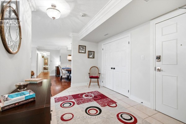 305 - 390 Upper Middle Road E, Oakville, ON, photo 3