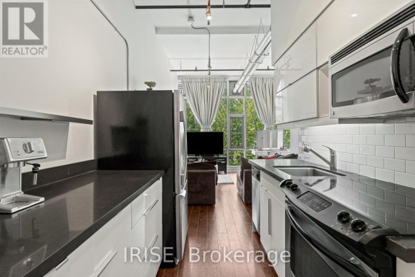 305 - 477 Richmond Street W, Toronto, ON M5V3E7 Photo 2