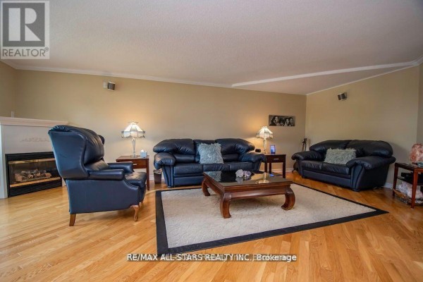 Bedroom 3 - 305 - 51 Rivermill Boulevard, Kawartha Lakes, ON K9V6E8 Photo 5
