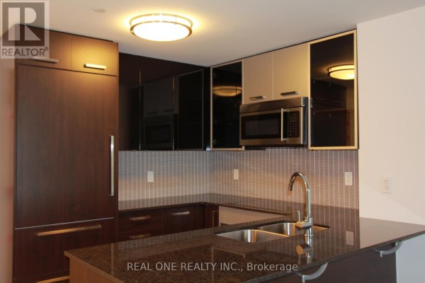 Bathroom - 305 - 5168 Yonge Street N, Toronto, ON M2N0G1 Photo 4