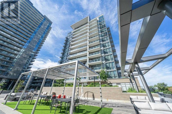 305 - 52 Forest Manor Road, Toronto, ON, photo 2