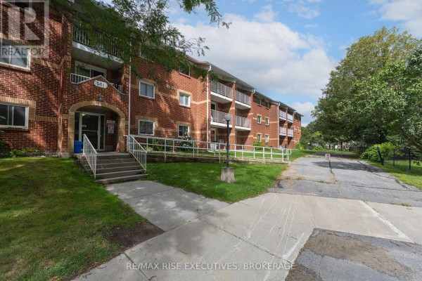 305 - 561 Armstrong Road, Kingston, ON, photo 3