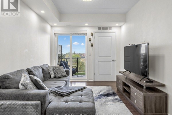 305 - 640 Sauve Street, Milton, ON L9T5Z4 Photo 5