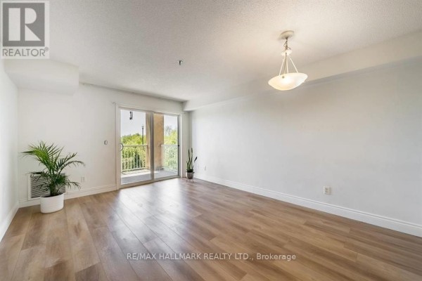 Living room - 305 - 684 Warden Avenue, Toronto, ON M1L4W4 Photo 2