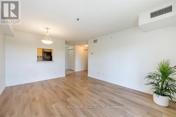 Bedroom - 305 - 684 Warden Avenue, Toronto, ON M1L4W4 Photo 4