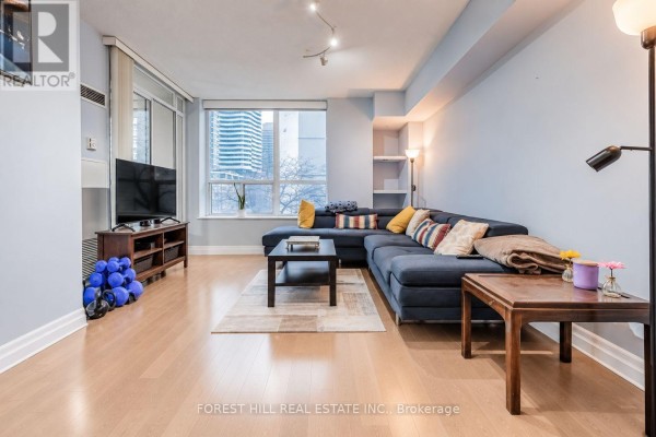 305 - 70 Alexander Street, Toronto