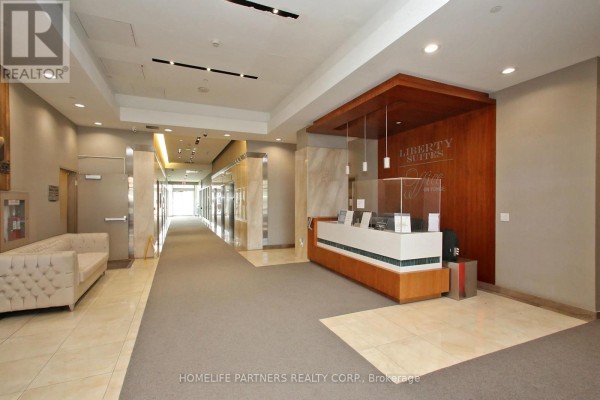 305 - 7191 Yonge Street, Markham, ON L3T0C4 Photo 2