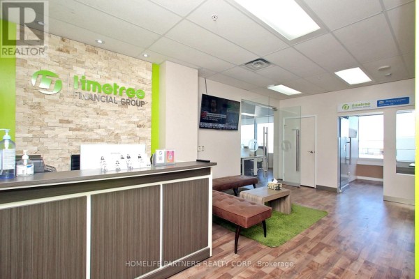 305 - 7191 Yonge Street, Markham, ON L3T0C4 Photo 3