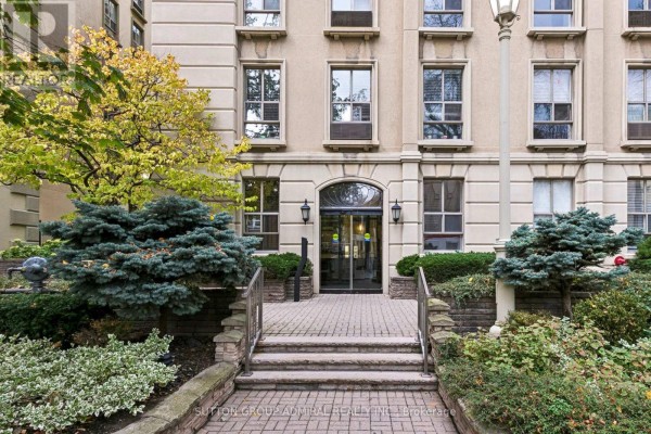 305 - 88 Charles Street E, Toronto, ON, photo 3
