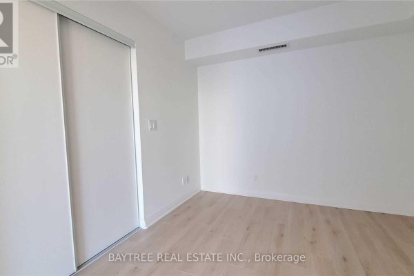 305 - 99 Foxbar Road, Toronto, ON M4V2G5 Photo 5