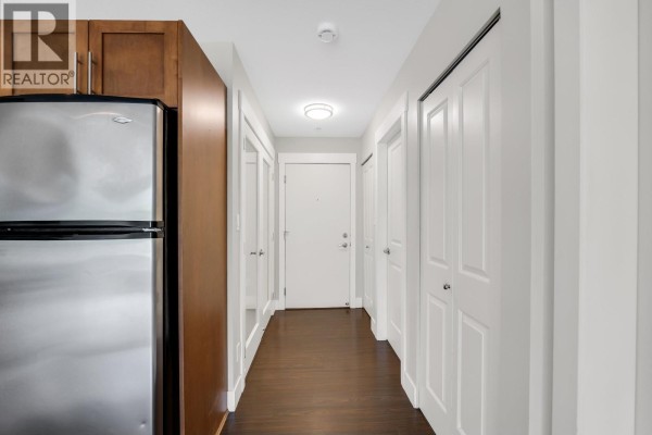 305 1211 Village Green Way, Squamish, BC V8B0R7 Photo 4