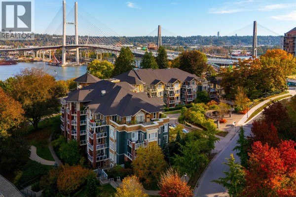 305 14 E Royal Avenue, New Westminster, BC V3L5W5 Photo 3