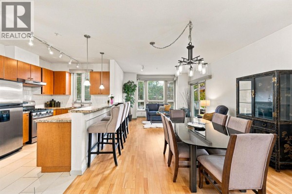 305 14 E Royal Avenue, New Westminster, BC V3L5W5 Photo 5